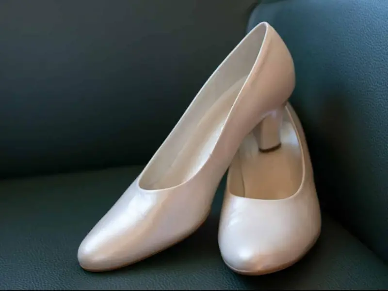 best women's dress shoes for haglund's deformity