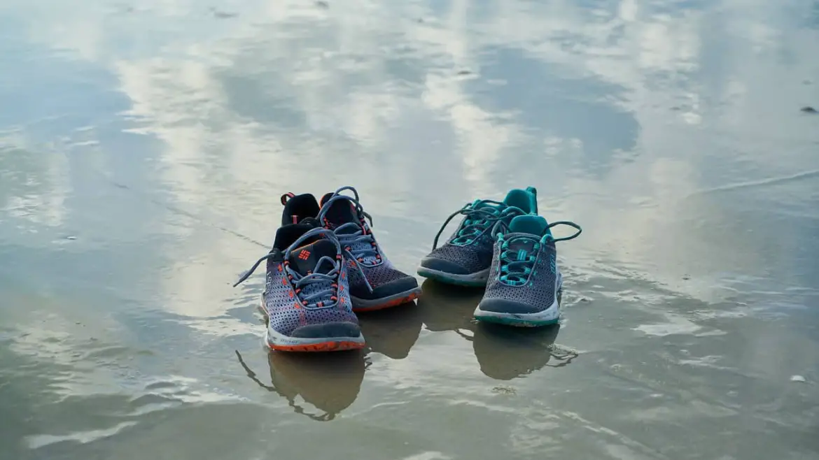 shoes for walking in sand