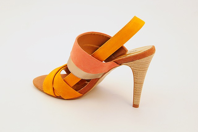 sandals with elastic back strap