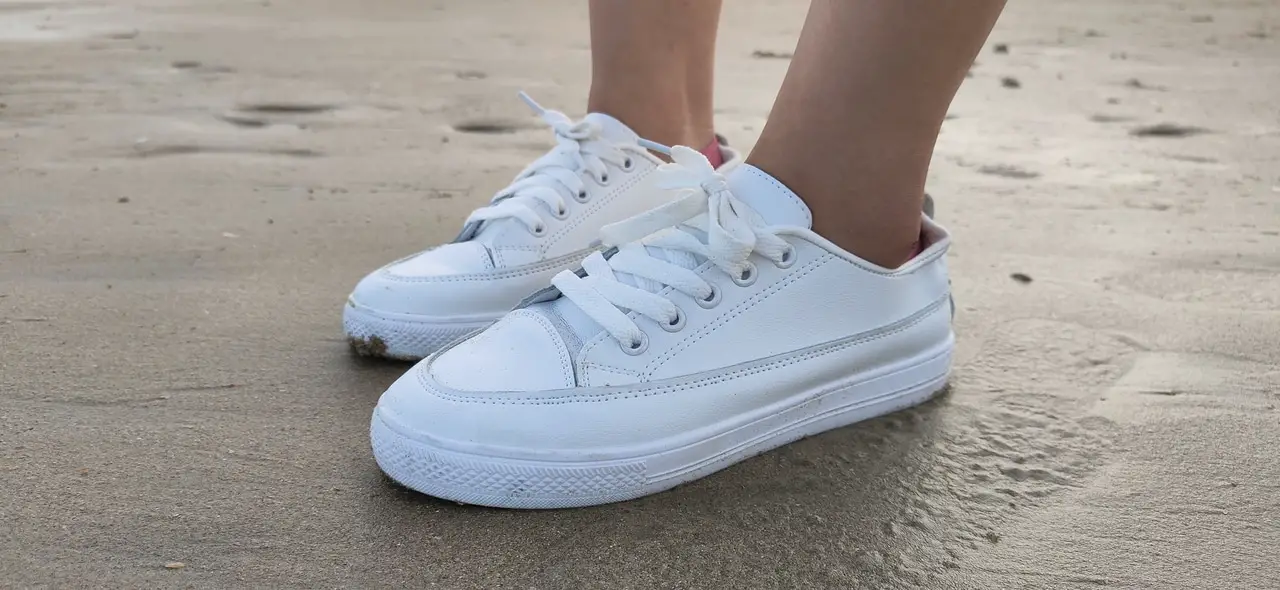 best all white sneakers