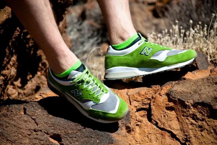 flat foot new balance